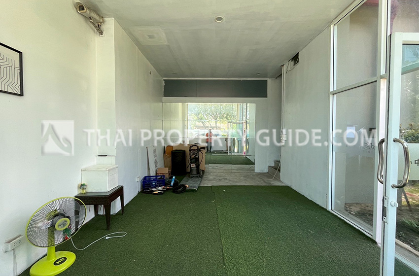 Apartment in Bangnatrad 